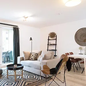  Apartment Bizstay Helena At Sea Niederlande